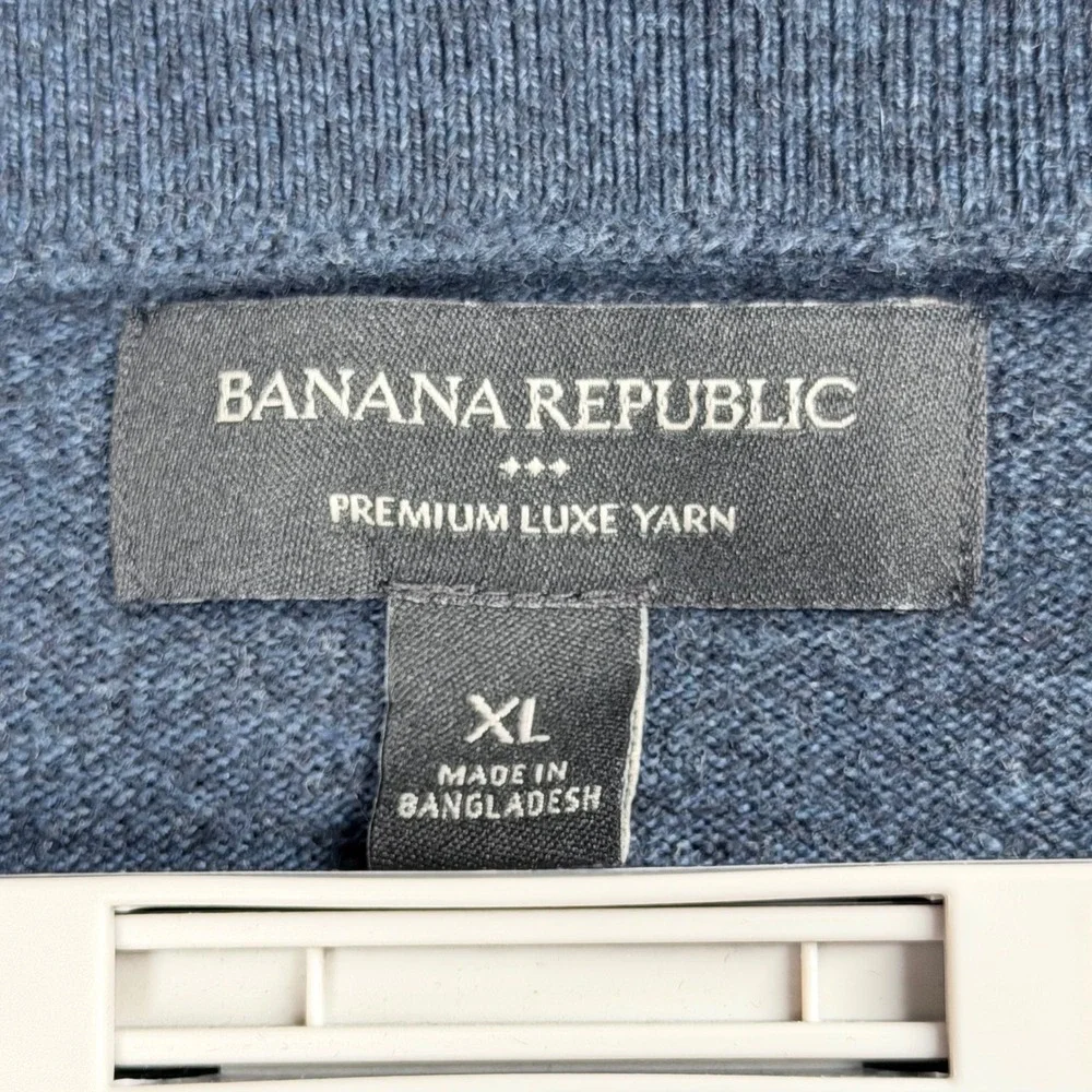 Banana Republic‎ Sweater Mens XL Blue V-Neck Premium Luxe Yarn Silk Cashmere